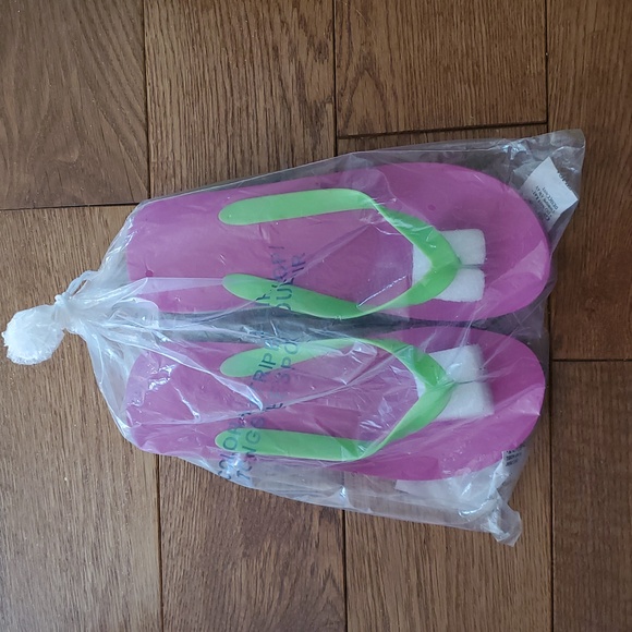 Flip Flops - Picture 6 of 8